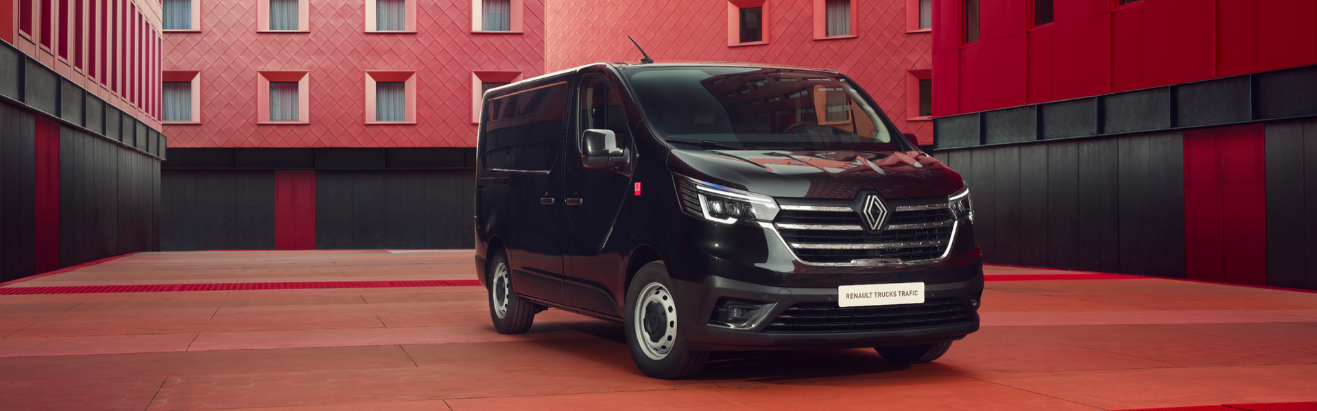 Renault Trucks Trafic Red EDITION